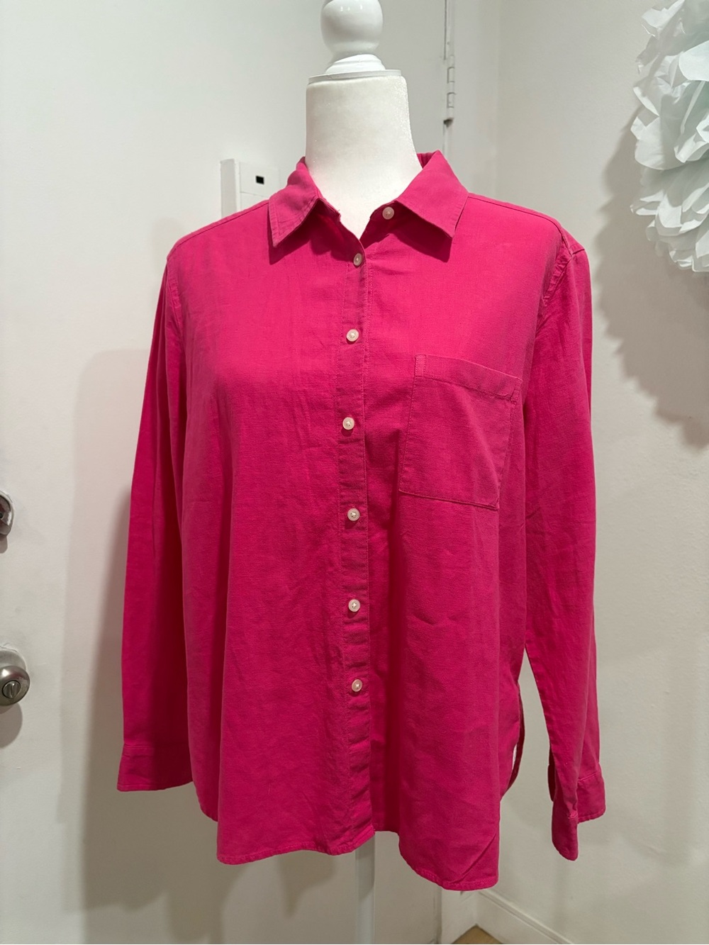 Loft Bright Fuchsia Button-Up Shirt -M